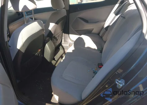 2011 Kia Optima Lx z USA, uszkodzony, nr VIN KNAGM4A74B5125334